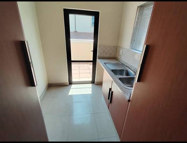 4 BEDROOM HOUSE FOR SALE IN IZINGA